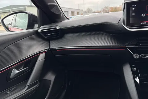 DF72OGD PEUGEOT 208 1.2 PureTech GT EAT Euro 6 (s/s) 5dr Thumbnail #21