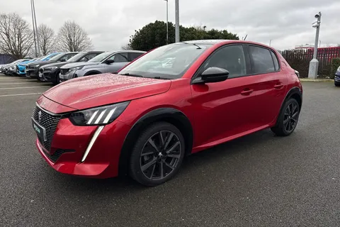 DF72OGD PEUGEOT 208 1.2 PureTech GT EAT Euro 6 (s/s) 5dr Thumbnail #28