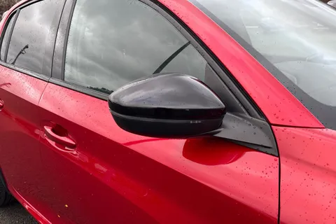 DF72OGD PEUGEOT 208 1.2 PureTech GT EAT Euro 6 (s/s) 5dr Thumbnail #38