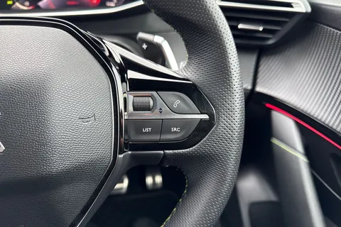 DF72OGD PEUGEOT 208 1.2 PureTech GT EAT Euro 6 (s/s) 5dr Thumbnail #41