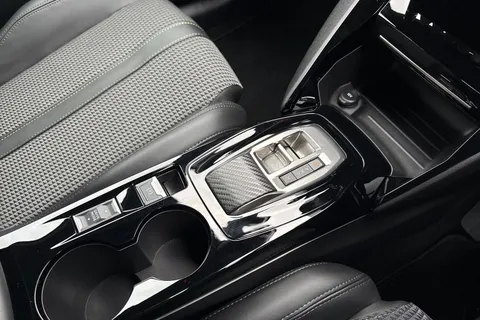 DF72OGD PEUGEOT 208 1.2 PureTech GT EAT Euro 6 (s/s) 5dr Thumbnail #60