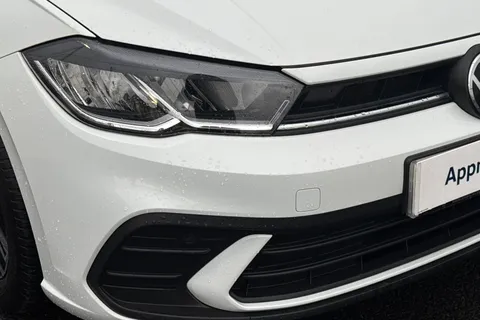 9 of 42 for VOLKSWAGEN POLO 1.0 TSI Life 5dr DSG