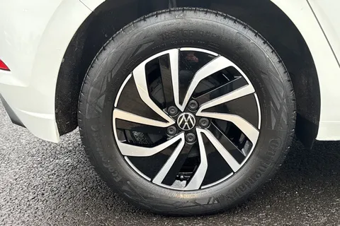 10 of 42 for VOLKSWAGEN POLO 1.0 TSI Life 5dr DSG