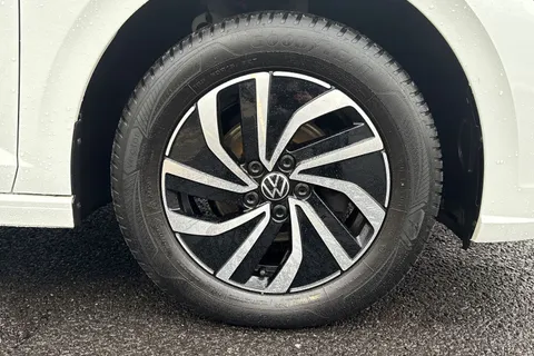 11 of 42 for VOLKSWAGEN POLO 1.0 TSI Life 5dr DSG