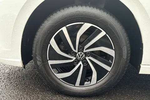 12 of 42 for VOLKSWAGEN POLO 1.0 TSI Life 5dr DSG