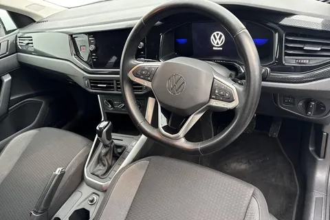 14 of 42 for VOLKSWAGEN POLO 1.0 TSI Life 5dr DSG