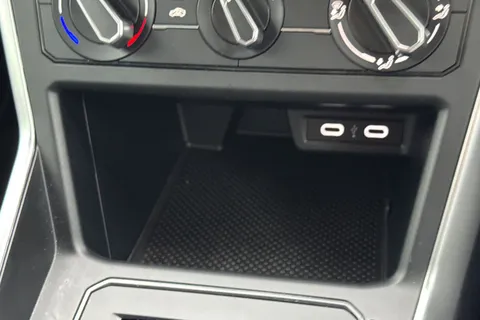 32 of 42 for VOLKSWAGEN POLO 1.0 TSI Life 5dr DSG