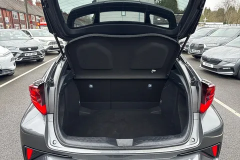 FE72UBV Toyota C-Hr 1.8 VVT-h GR SPORT CVT Euro 6 (s/s) 5dr Thumbnail #11