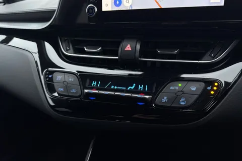 FE72UBV Toyota C-Hr 1.8 VVT-h GR SPORT CVT Euro 6 (s/s) 5dr Thumbnail #20