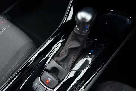 FE72UBV Toyota C-Hr 1.8 VVT-h GR SPORT CVT Euro 6 (s/s) 5dr Thumbnail #21