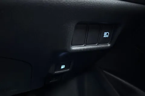 FE72UBV Toyota C-Hr 1.8 VVT-h GR SPORT CVT Euro 6 (s/s) 5dr Thumbnail #42