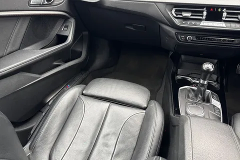 YY70CHL BMW 1 Series 1.5 118i M Sport Euro 6 (s/s) 5dr Thumbnail #15