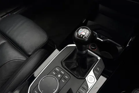 YY70CHL BMW 1 Series 1.5 118i M Sport Euro 6 (s/s) 5dr Thumbnail #20