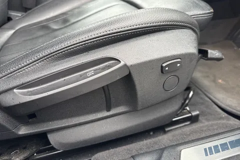 YY70CHL BMW 1 Series 1.5 118i M Sport Euro 6 (s/s) 5dr Thumbnail #37