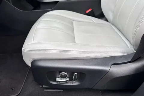 38 of 60 for Land Rover Range Rover Evoque 2.0 D165 MHEV SE Auto 4WD Euro 6 (s/s) 5dr