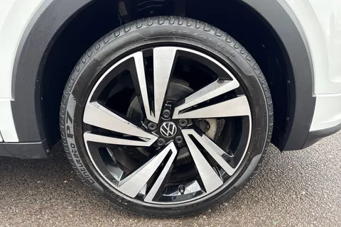 DF72HFZ Volkswagen T-Cross 1.0 TSI 110 R-Line 5dr DSG ⭐Winter Pack, Rear Camera, Keyless Entry⭐ Thumbnail #8