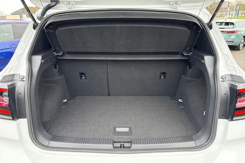 DF72HFZ Volkswagen T-Cross 1.0 TSI 110 R-Line 5dr DSG ⭐Winter Pack, Rear Camera, Keyless Entry⭐ Thumbnail #11
