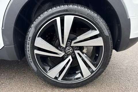 DF72HFZ Volkswagen T-Cross 1.0 TSI 110 R-Line 5dr DSG ⭐Winter Pack, Rear Camera, Keyless Entry⭐ Thumbnail #23