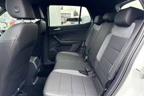 DF72HFZ Volkswagen T-Cross 1.0 TSI 110 R-Line 5dr DSG ⭐Winter Pack, Rear Camera, Keyless Entry⭐ Thumbnail #36