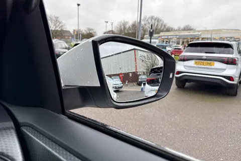 DF72HFZ Volkswagen T-Cross 1.0 TSI 110 R-Line 5dr DSG ⭐Winter Pack, Rear Camera, Keyless Entry⭐ Thumbnail #40