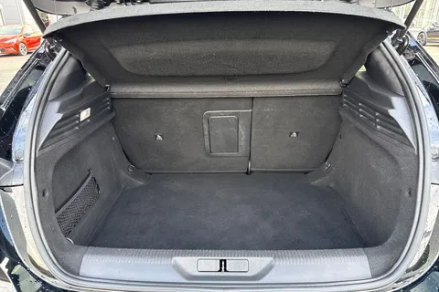 MM22WWG PEUGEOT 308 1.2 PureTech Allure Premium EAT Euro 6 (s/s) 5dr Thumbnail #7