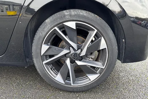 MM22WWG PEUGEOT 308 1.2 PureTech Allure Premium EAT Euro 6 (s/s) 5dr Thumbnail #12