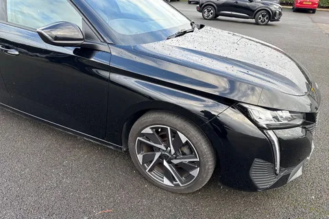 MM22WWG PEUGEOT 308 1.2 PureTech Allure Premium EAT Euro 6 (s/s) 5dr Thumbnail #37