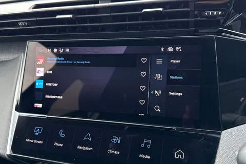 MM22WWG PEUGEOT 308 1.2 PureTech Allure Premium EAT Euro 6 (s/s) 5dr Thumbnail #44