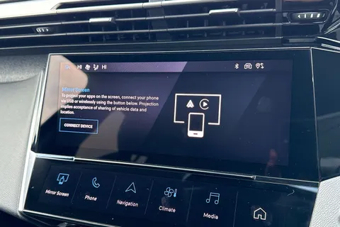 MM22WWG PEUGEOT 308 1.2 PureTech Allure Premium EAT Euro 6 (s/s) 5dr Thumbnail #46