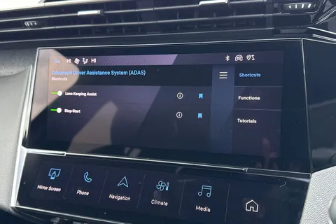 MM22WWG PEUGEOT 308 1.2 PureTech Allure Premium EAT Euro 6 (s/s) 5dr Thumbnail #51