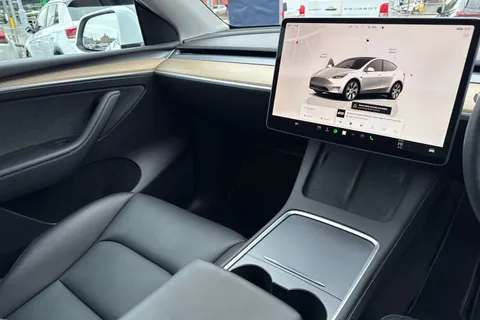 AF72TZA Tesla Model Y (Dual Motor) Long Range Auto 4WDE 5dr Thumbnail #21