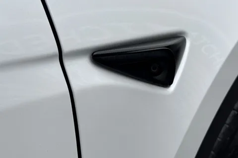 AF72TZA Tesla Model Y (Dual Motor) Long Range Auto 4WDE 5dr Thumbnail #28