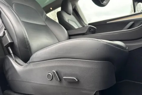 AF72TZA Tesla Model Y (Dual Motor) Long Range Auto 4WDE 5dr Thumbnail #39