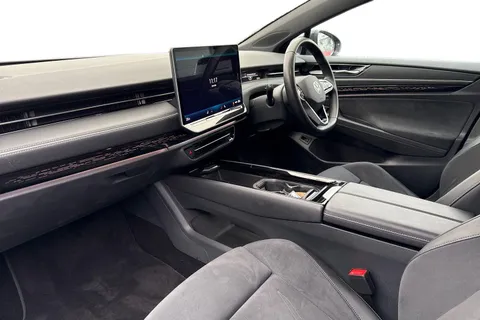 KT25RLZ Volkswagen Id.7 210kW Match Pro S Plus 86kWh 5dr Auto Heat Pump |  Massage Seats Thumbnail #16