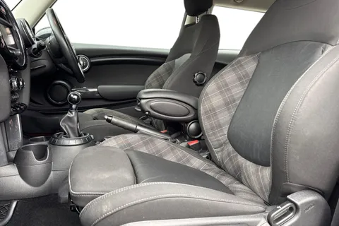 LM16KKX Mini Hatch 1.5 Cooper 3dr Thumbnail #17