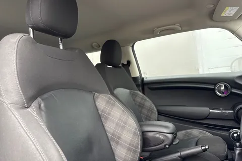 LM16KKX Mini Hatch 1.5 Cooper 3dr Thumbnail #25