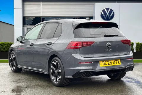 DC25UTX Volkswagen Golf 1.5 TSI 150 R-Line 5dr | Adaptive Cruise Control | Sat Nav Thumbnail #3