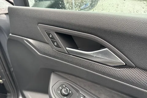 DC25UTX Volkswagen Golf 1.5 TSI 150 R-Line 5dr | Adaptive Cruise Control | Sat Nav Thumbnail #22