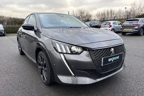 DE22LUR PEUGEOT 208 1.2 PureTech 100 GT Premium 5dr Thumbnail #10