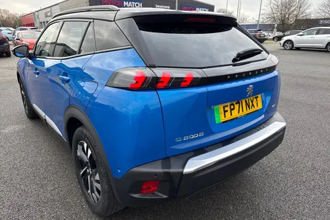 FP71NXT PEUGEOT e-2008 50kWh GT Auto 5dr Thumbnail #8