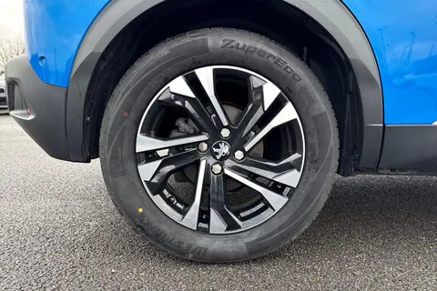 FP71NXT PEUGEOT e-2008 50kWh GT Auto 5dr Thumbnail #11