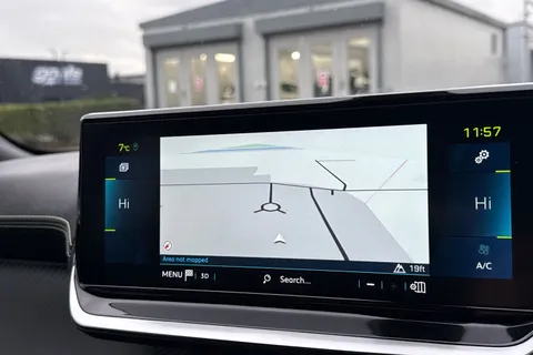 FP71NXT PEUGEOT e-2008 50kWh GT Auto 5dr Thumbnail #17