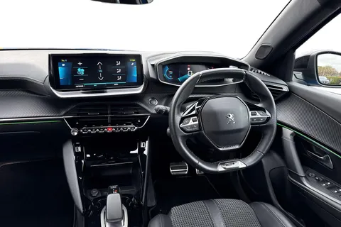 FP71NXT PEUGEOT e-2008 50kWh GT Auto 5dr Thumbnail #18