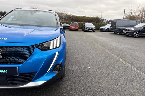 FP71NXT PEUGEOT e-2008 50kWh GT Auto 5dr Thumbnail #26