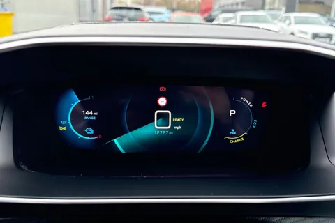 FP71NXT PEUGEOT e-2008 50kWh GT Auto 5dr Thumbnail #44