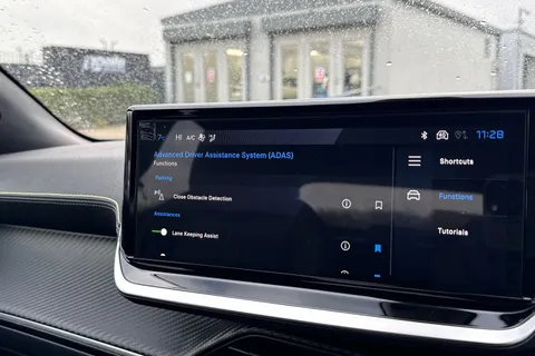 KM25WPW PEUGEOT 2008 1.2 HYBRID GT e-DSC6 Euro 6 (s/s) 5dr Thumbnail #50