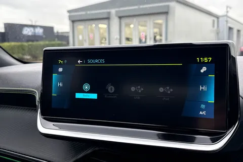 FP71NXT PEUGEOT e-2008 50kWh GT Auto 5dr Thumbnail #49