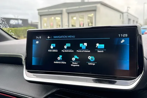 DE22LUR PEUGEOT 208 1.2 PureTech 100 GT Premium 5dr Thumbnail #51