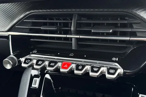 KM25WPW PEUGEOT 2008 1.2 HYBRID GT e-DSC6 Euro 6 (s/s) 5dr Thumbnail #54