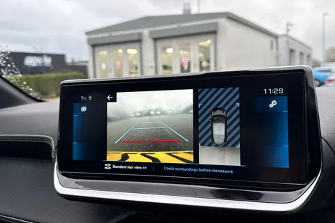 DE22LUR PEUGEOT 208 1.2 PureTech 100 GT Premium 5dr Thumbnail #55